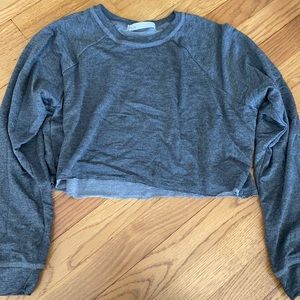 Black/grey long sleeve crop top